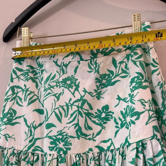 Elegant Green Floral A-Line Skirt - Picture 6 of 6